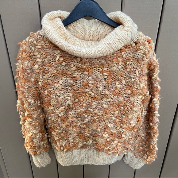 Cowl turtleneck unique poof puff natural earthy color knit sweater - Picture 3 of 5